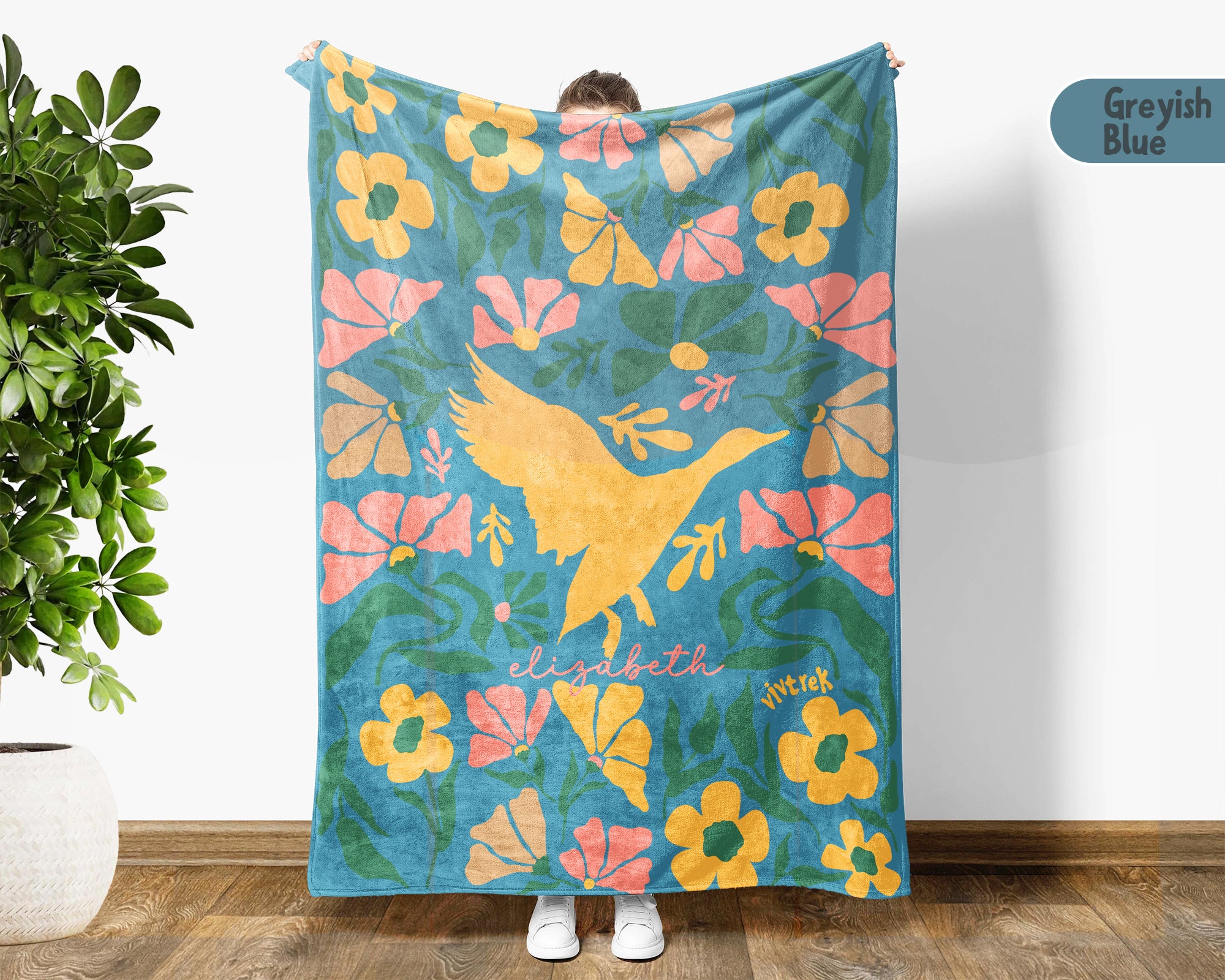 Personalized Birdwatcher Blanket with Custom Name, Wildflower Nature Throw, Cozy Bird Lover Gift for Kids Teens Adults Home Decor