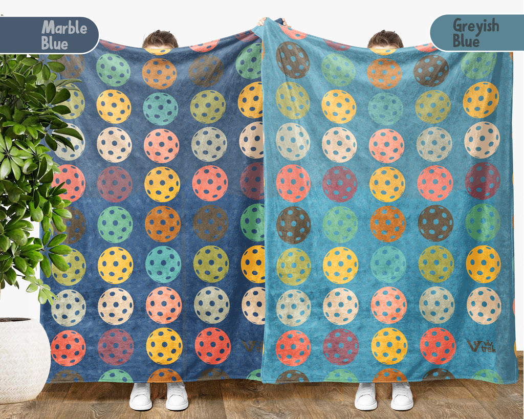 Retro Pickleball Lover Blanket for Sports Fans, Cozy Athletic Throw Gift with Distressed Court Game Style