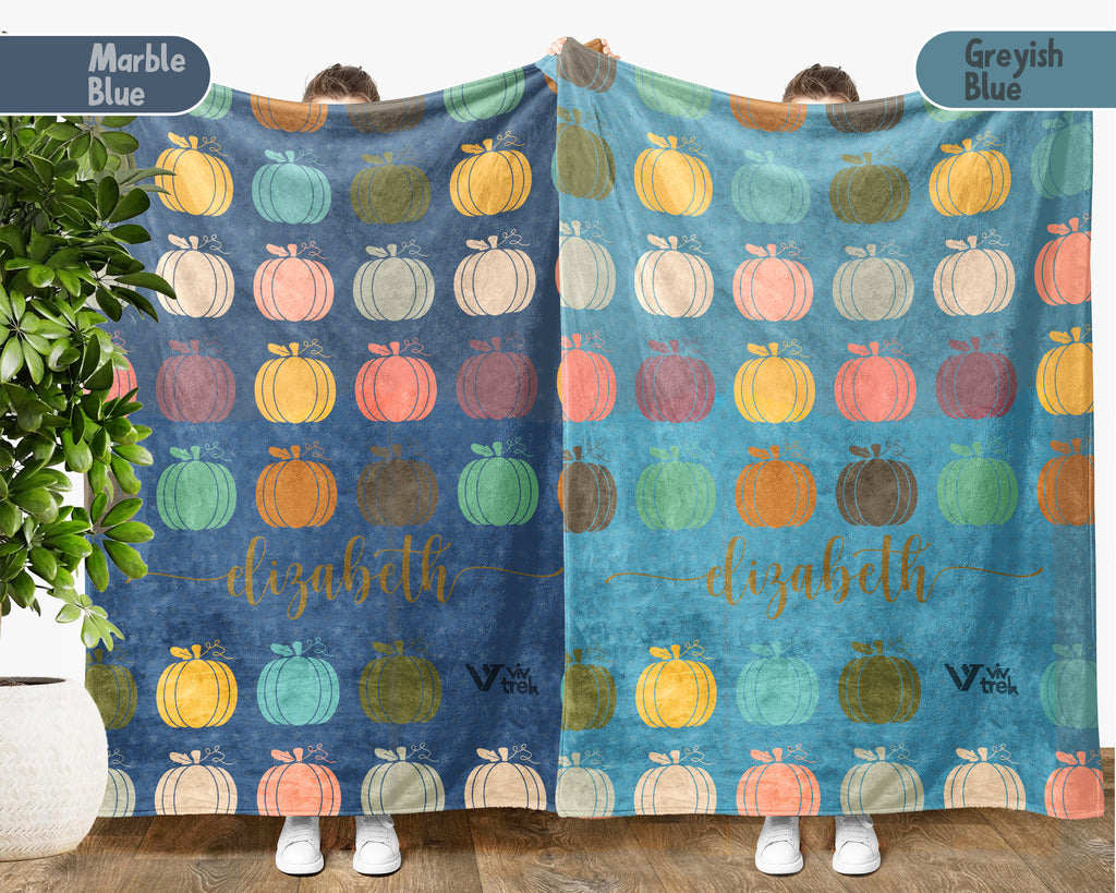 Custom Name Retro Pumpkin Blanket, Personalized Autumn Throw for Rustic Farmhouse Decor and Cozy Harvest Gifts