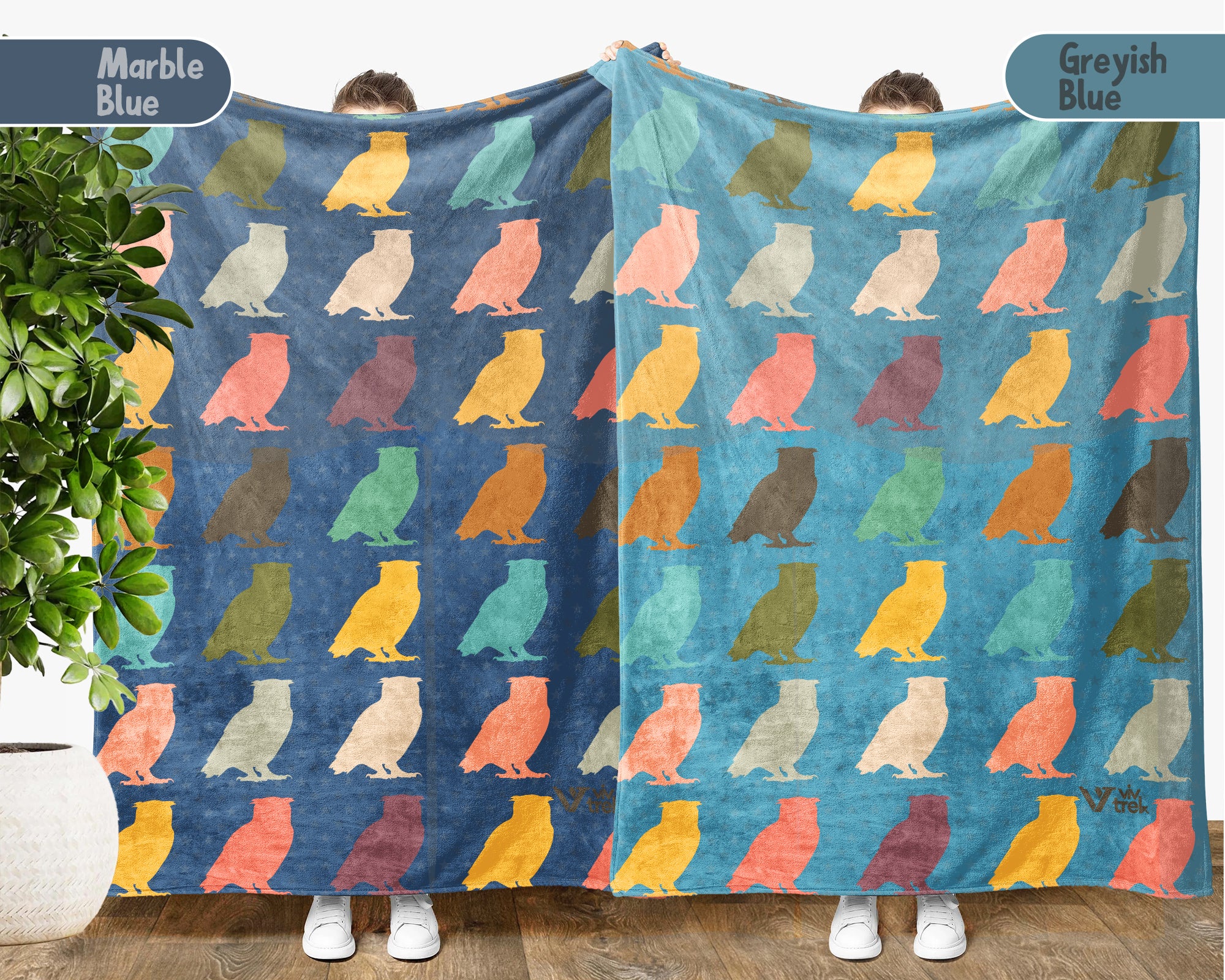 Retro Owl Blanket Gift for Bird Lovers, Cozy Nature Throw, Woodland Decor Accent for Bedroom and Living Spaces