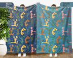 Retro Cheerleading Blanket Cozy Cheerleader Throw Sporty Fleece Blanket Cheer Fan Gift Home Decor Idea for Game Day Couch Bedroom
