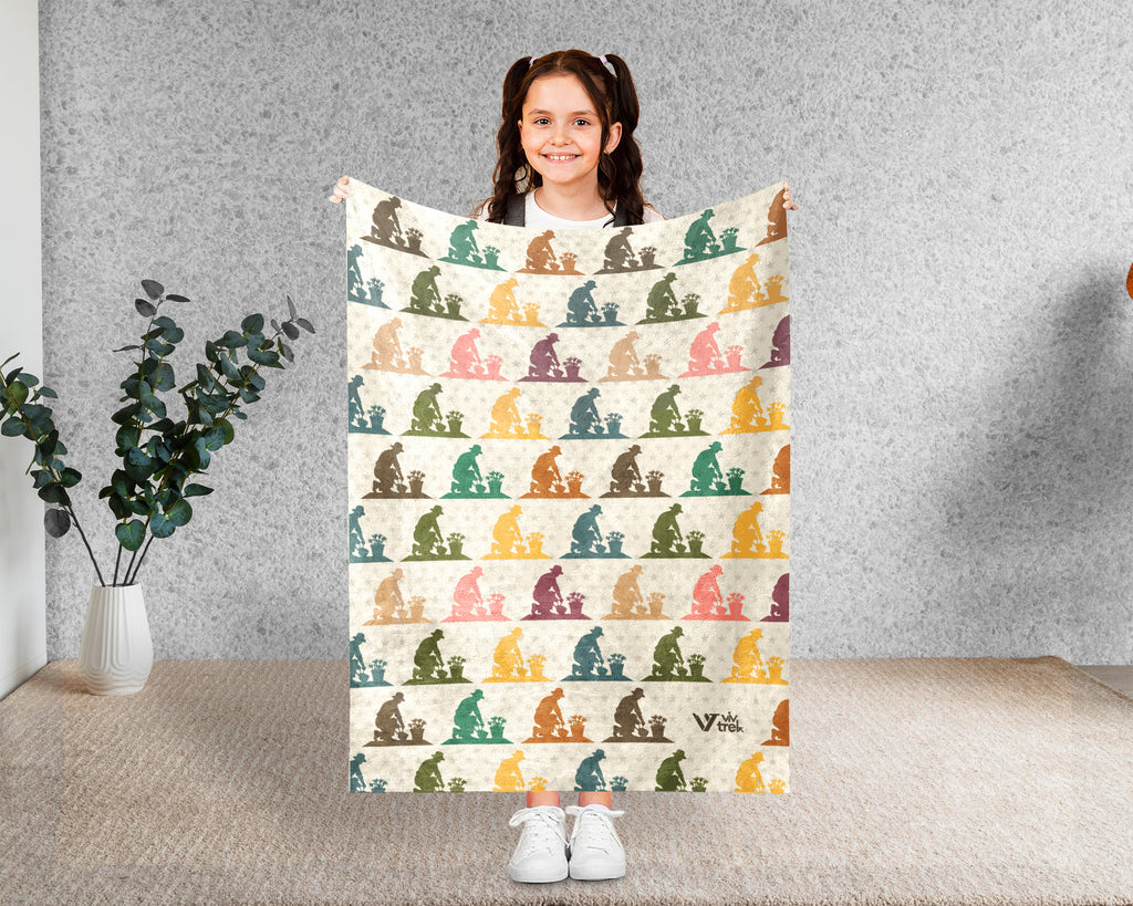 Retro Gardening Throw Cozy Botanical Blanket Soft Nature Decor Unique Gardener Gift for Plant Lovers Home