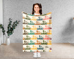 Retro Hiking Lover Blanket, Cozy Outdoor Adventure Throw, Rustic Mountain Decor Gift for Campers and Nature Enthusiasts