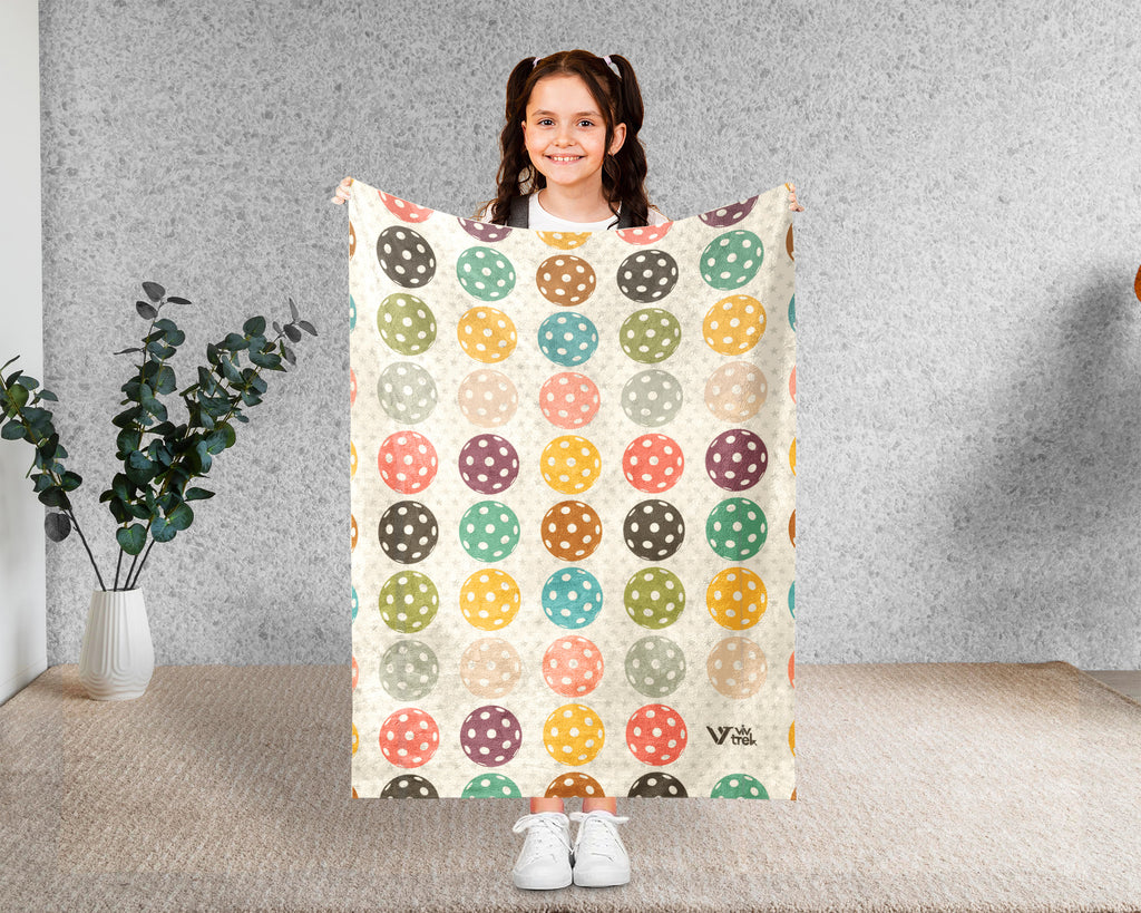 Retro Pickleball Lover Blanket for Sports Fans, Cozy Athletic Throw Gift with Distressed Court Game Style