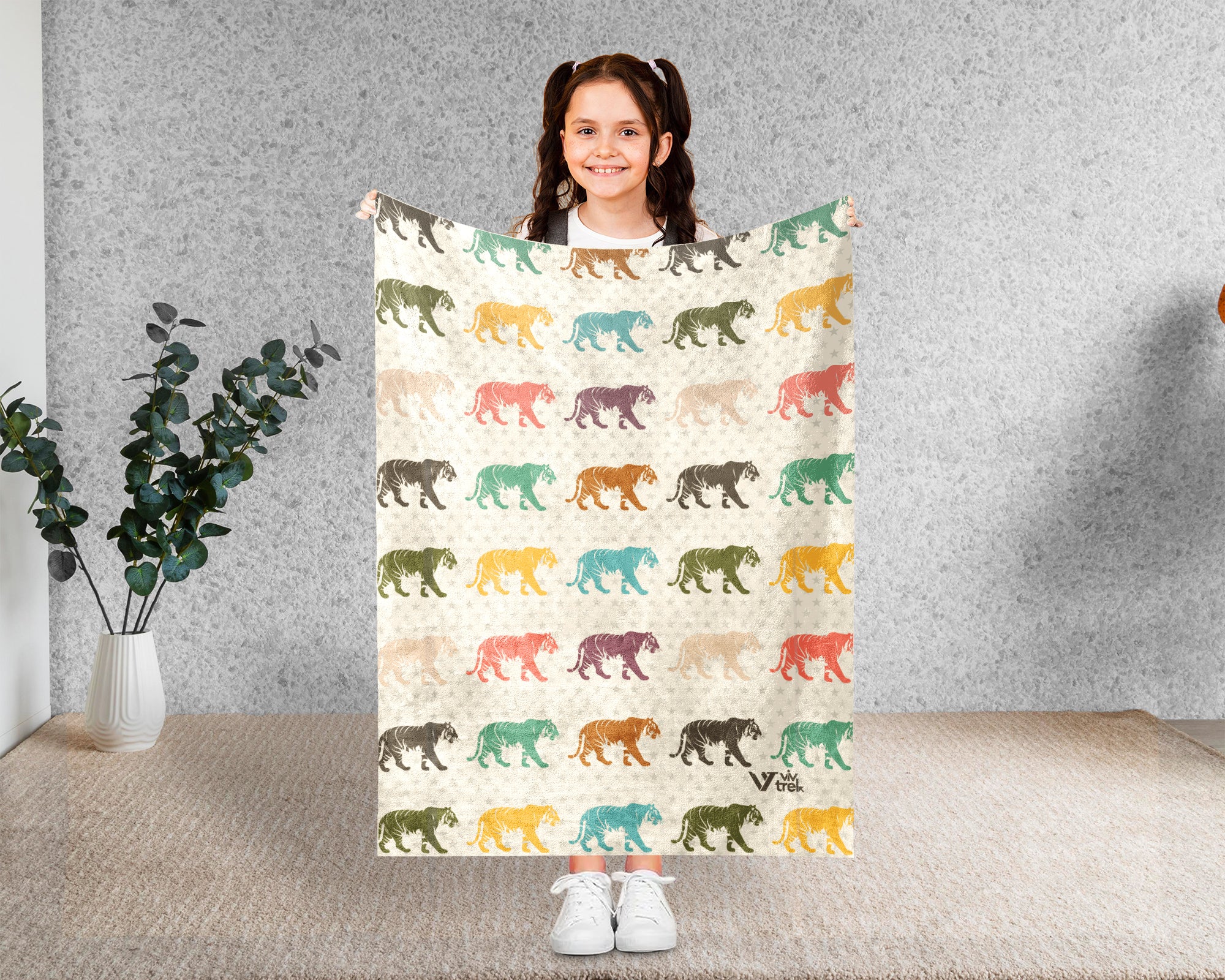 Retro Tiger Blanket Gift for Animal Lovers, Cozy Wildlife Throw, Jungle Inspired Decor Accent for Bedroom and Living Spaces