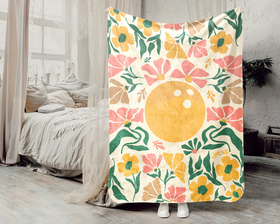 Floral Bowling Blanket – Cozy Bowler Gift Throw