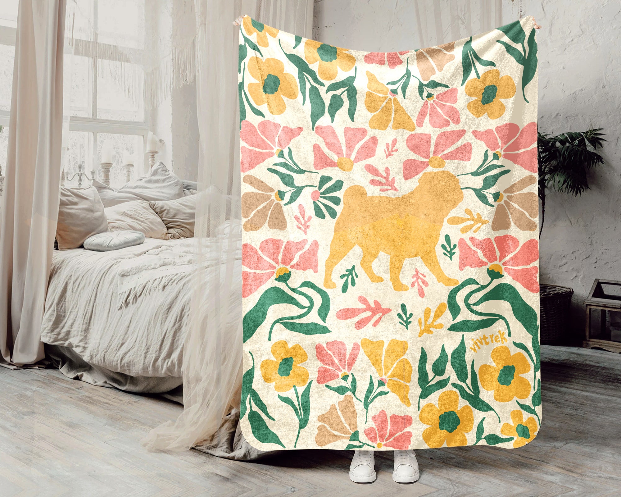 Floral Pug Dog Blanket – Cozy Wildflower Puppy Lover Throw