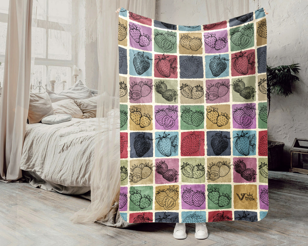 Vintage Strawberry Throw Blanket – Cozy Cute Fruit Lover Gift