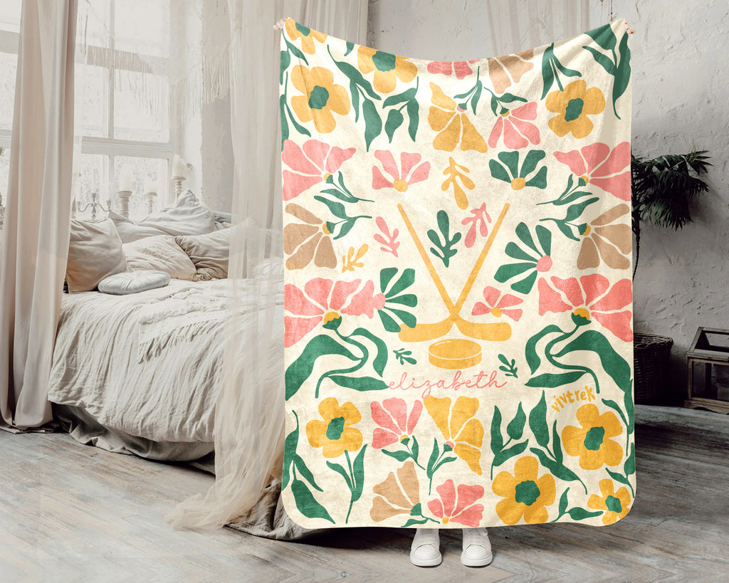 Custom Name Floral Ice Hockey Blanket, Personalized Cozy Wildflower Ice Hockey Throw for Kids Teens Adults, Sports Mom Gift
