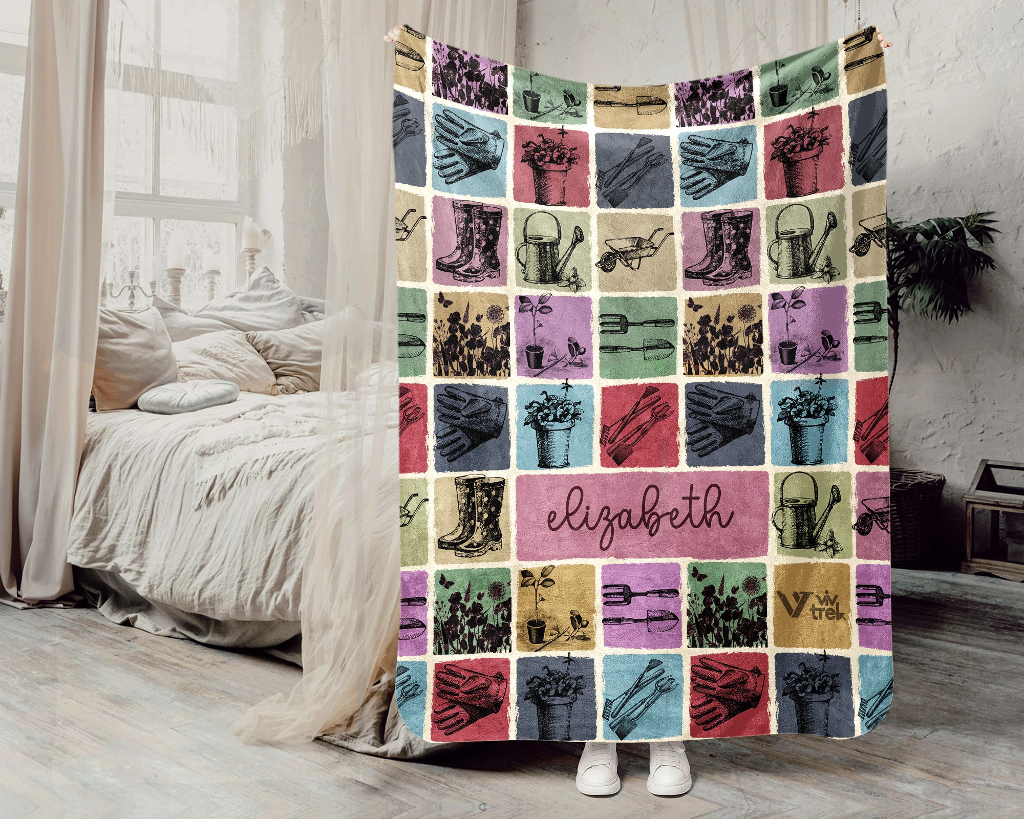 Personalized Name Gardening Blanket, Vintage Botanical Throw, Cozy Gardener Gift Decor for Plant Lovers and Home Spaces