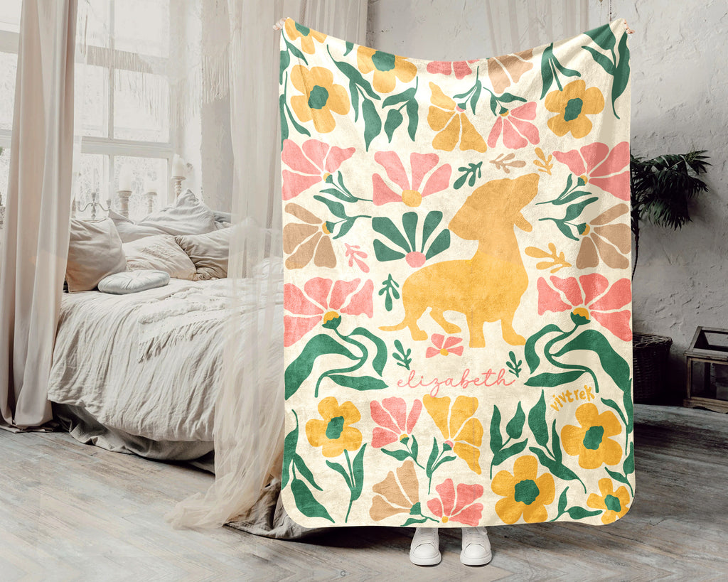 Personalized Name Floral Dachshund Blanket, Cozy Wiener Dog Lover Throw