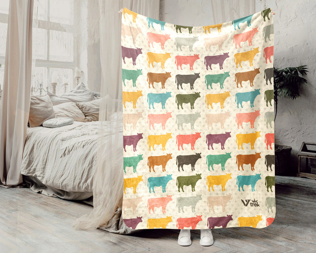 Retro Cow Blanket Gift for Dairy Farmer Cozy Farm Animal Throw Cattle Lover Decor Soft Ranch Style Home Gift