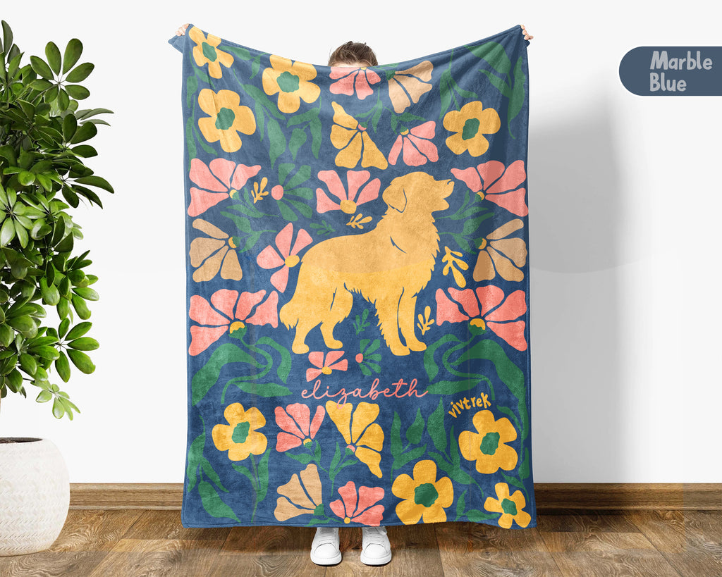 Floral Personalized Golden Retriever Blanket with Custom Name, Cozy Wildflower Throw for Kids Teens Adults, Dog Lover Birthday Gift