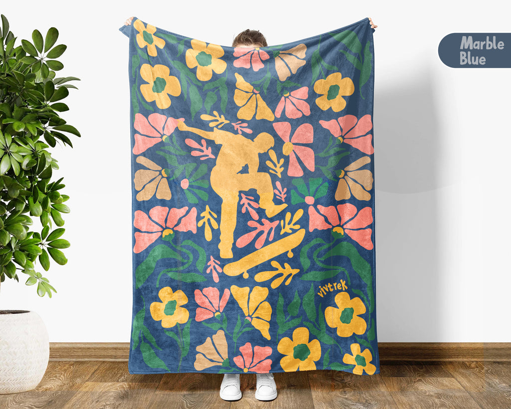 Floral Skateboarding Blanket – Cozy Throw for Skateboard Lovers
