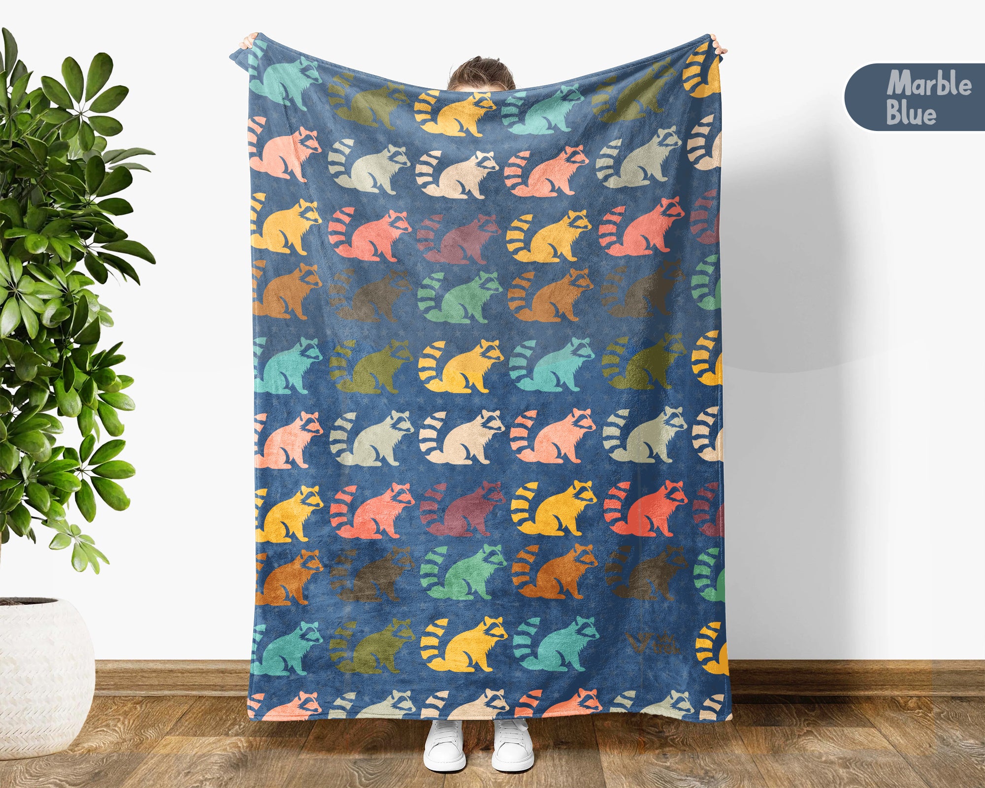 Retro Raccoon Gift Blanket Cozy Animal Lover Throw Funny Wildlife Decor Soft Graphic Blanket Unique Humor Gift for Home