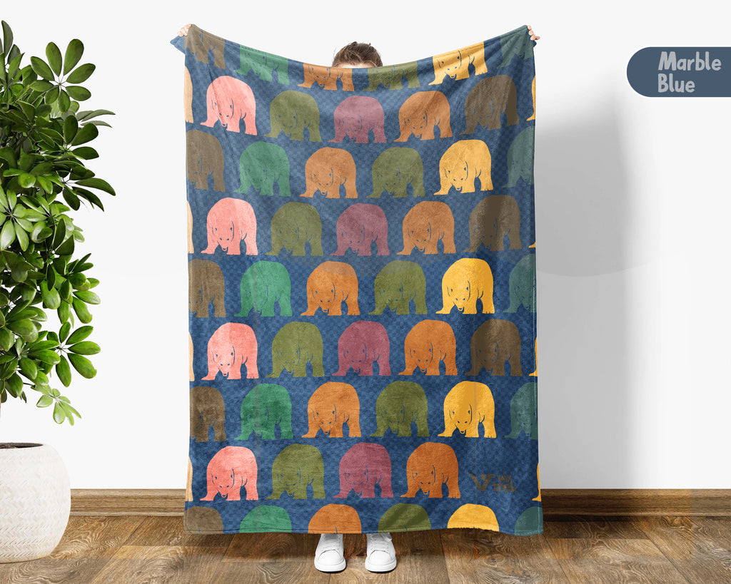 Retro Polar Bear Blanket Gift Arctic Wildlife Throw Cozy Bear Lover Blanket Unique Animal Print Home Decor Gift Idea