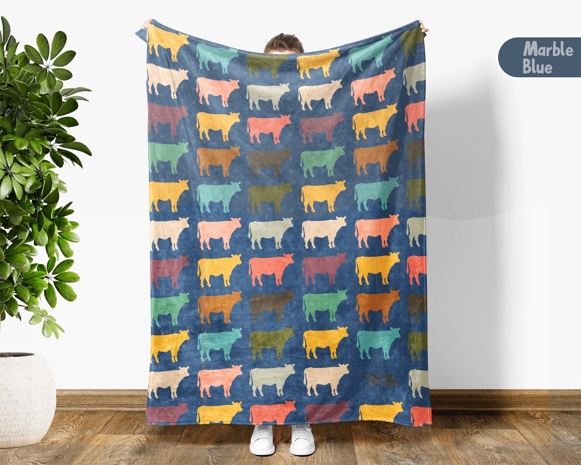 Retro Cow Blanket Gift for Dairy Farmer Cozy Farm Animal Throw Cattle Lover Decor Soft Ranch Style Home Gift