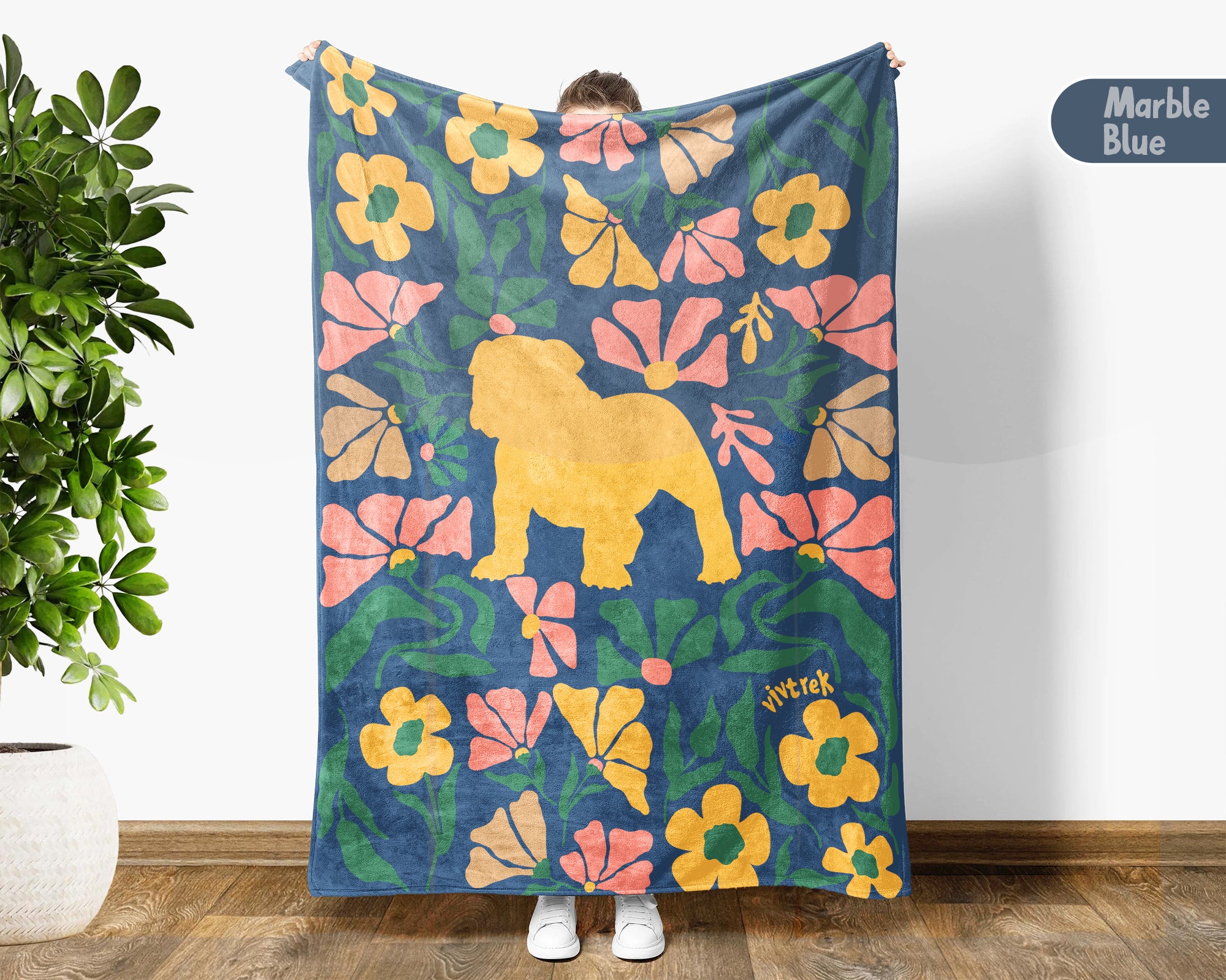 English Bulldog Blanket – Cozy Wildflower Dog Lover Throw