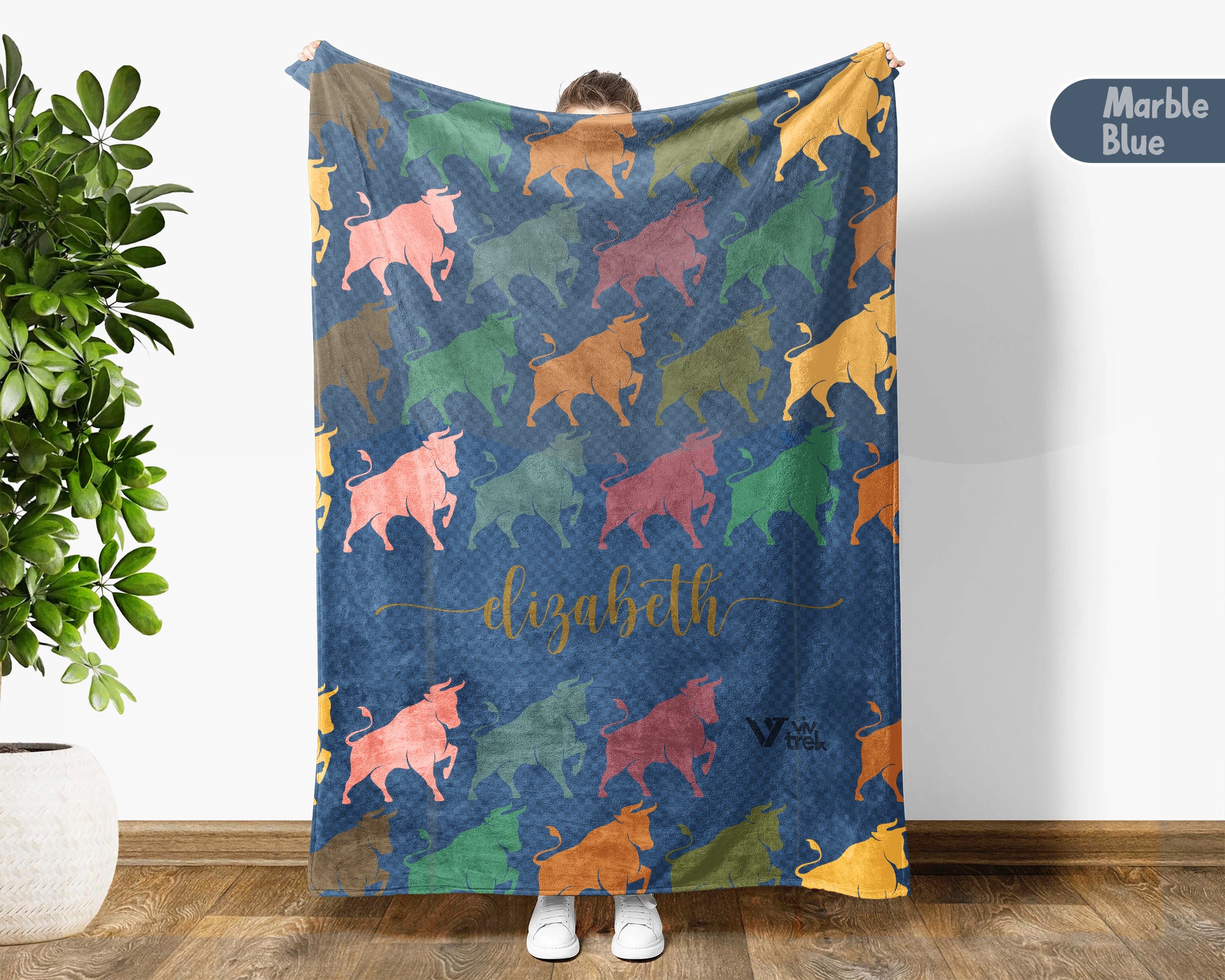 Custom Name Retro Bull Blanket, Personalized Rustic Ranch Throw for Cow Farm Wildlife Lover Home Decor and Gifts