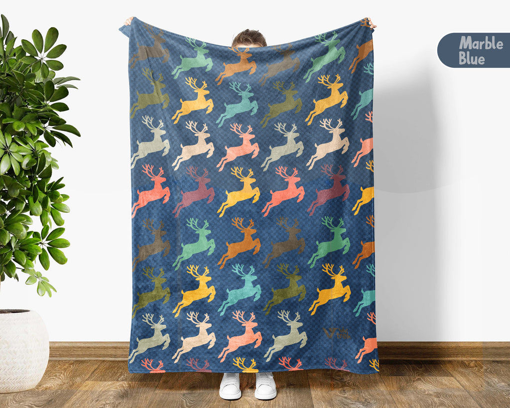 Retro Reindeer Blanket for Woodland Decor, Cozy Rustic Wildlife Throw Gift for Forest and Cabin Style Homes