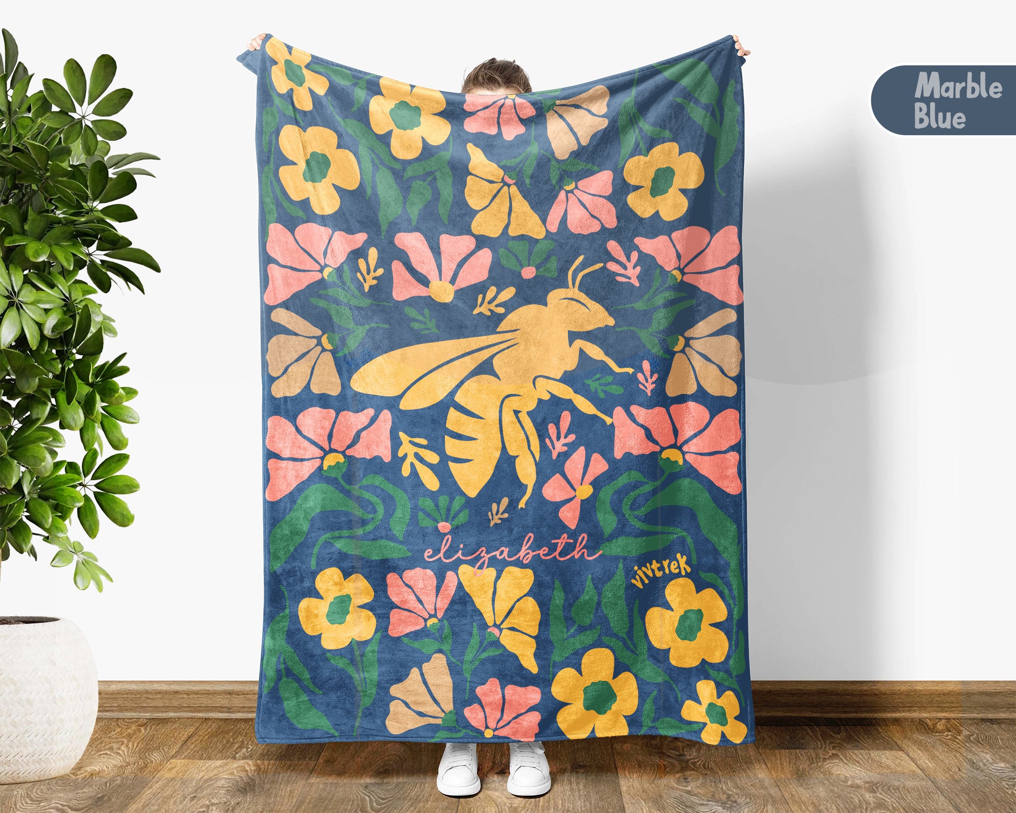 Personalized Bee Blanket with Custom Name, Cozy Honey Bee Throw for Kids Teens Adults, Cute Bumblebee Lover Gift