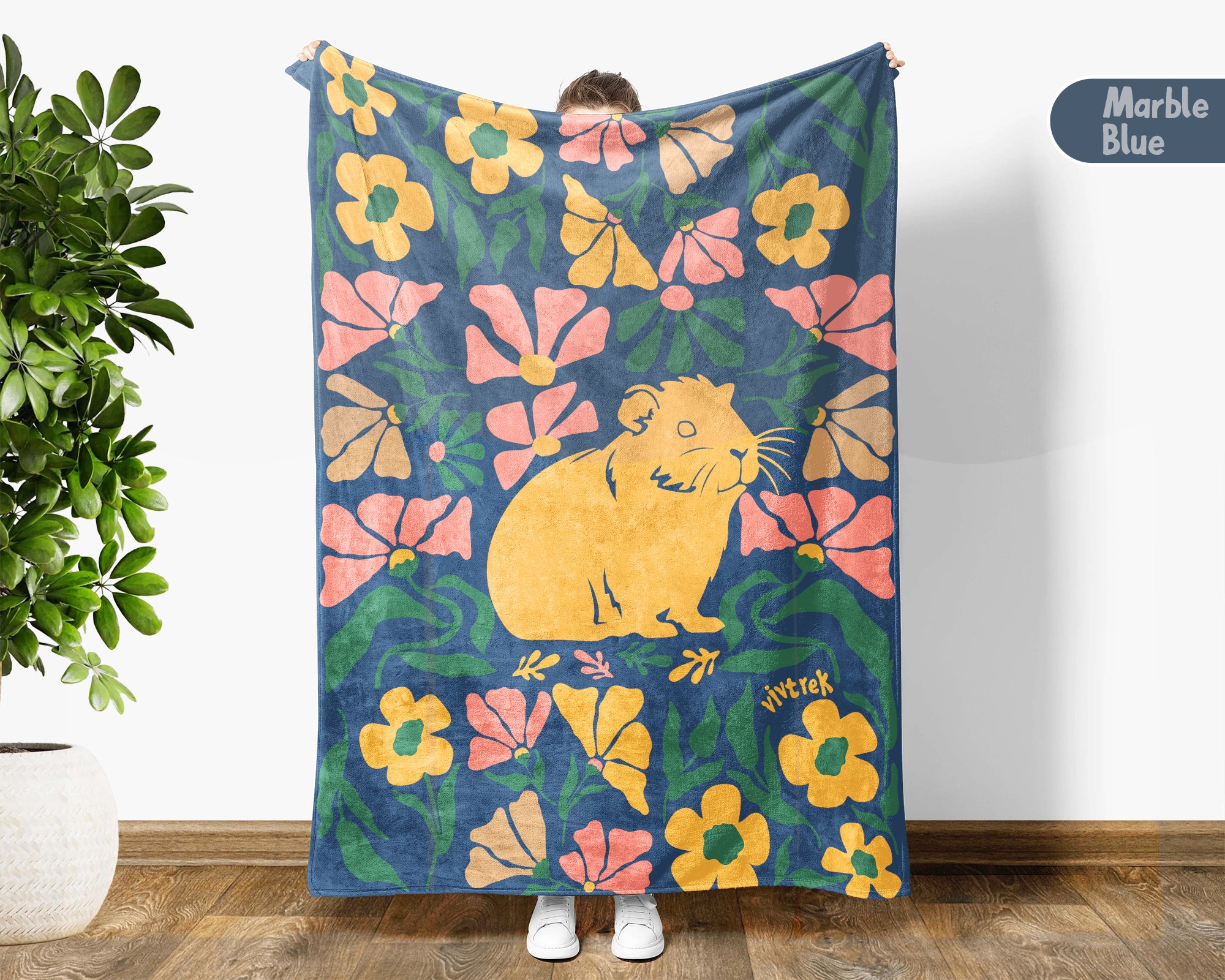 Guinea Pig Floral Blanket – Cozy Wildflower Pet Lover Throw