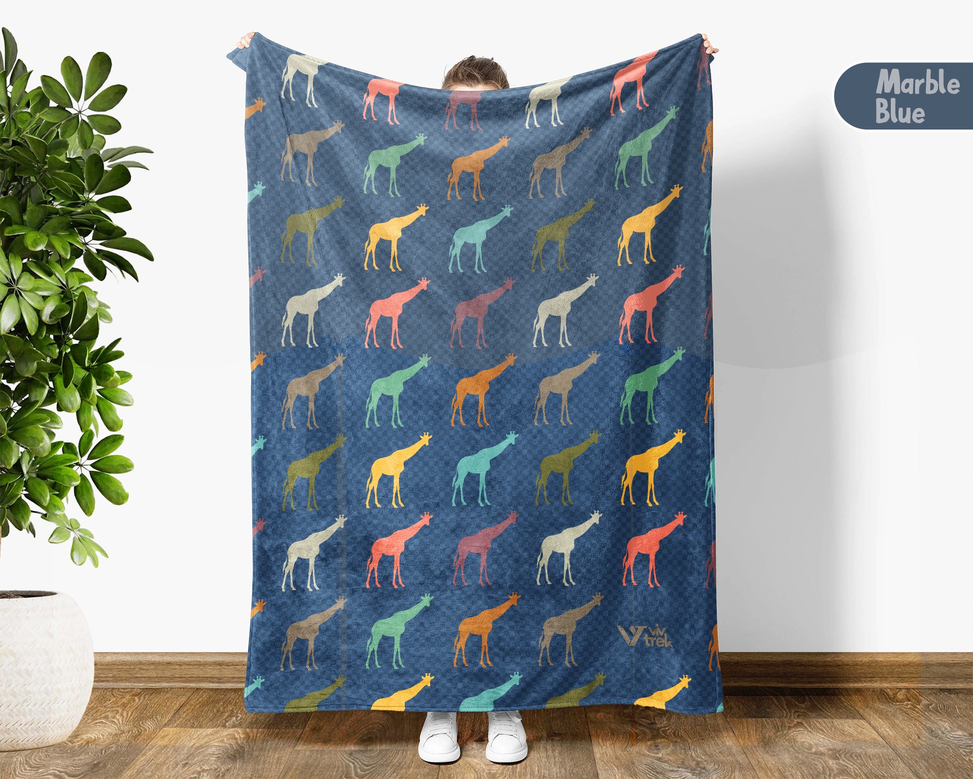 Retro Giraffe Blanket – Cozy Fleece Throw for Animal Lovers