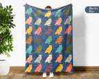 Retro Owl Blanket Gift for Bird Lovers, Cozy Nature Throw, Woodland Decor Accent for Bedroom and Living Spaces