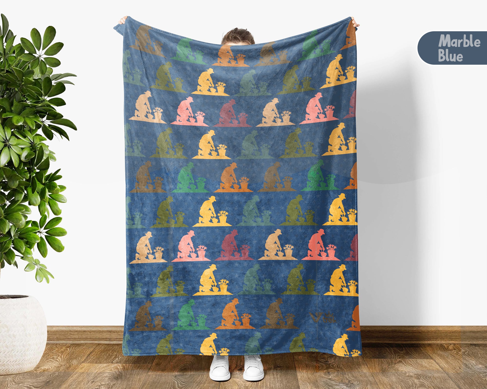 Retro Gardening Throw Cozy Botanical Blanket Soft Nature Decor Unique Gardener Gift for Plant Lovers Home