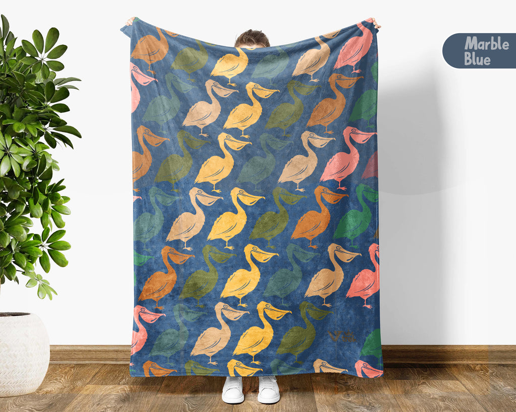 Cozy Pelican Throw Blanket – Vintage Coastal Wildlife Gift for Bird Lovers