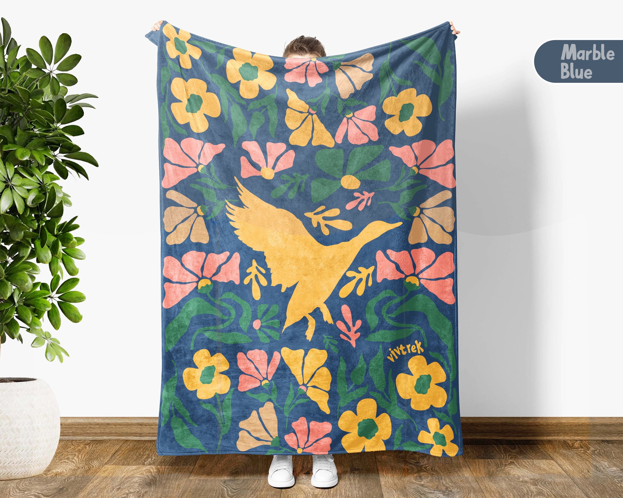 Floral Birdwatcher Blanket – Cozy Nature Lover Throw Gift