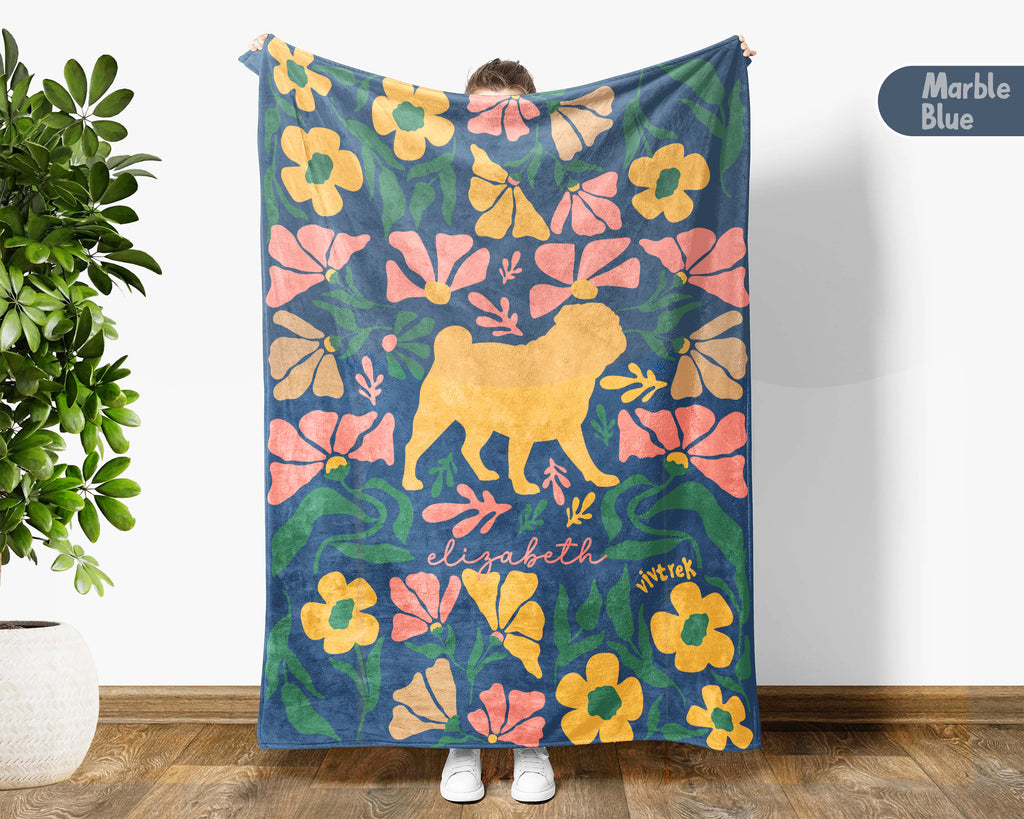 Custom Name Floral Pug Blanket, Personalized Cozy Wildflower Pug Throw for Kids Teens Adults, Dog Mom Birthday Gift
