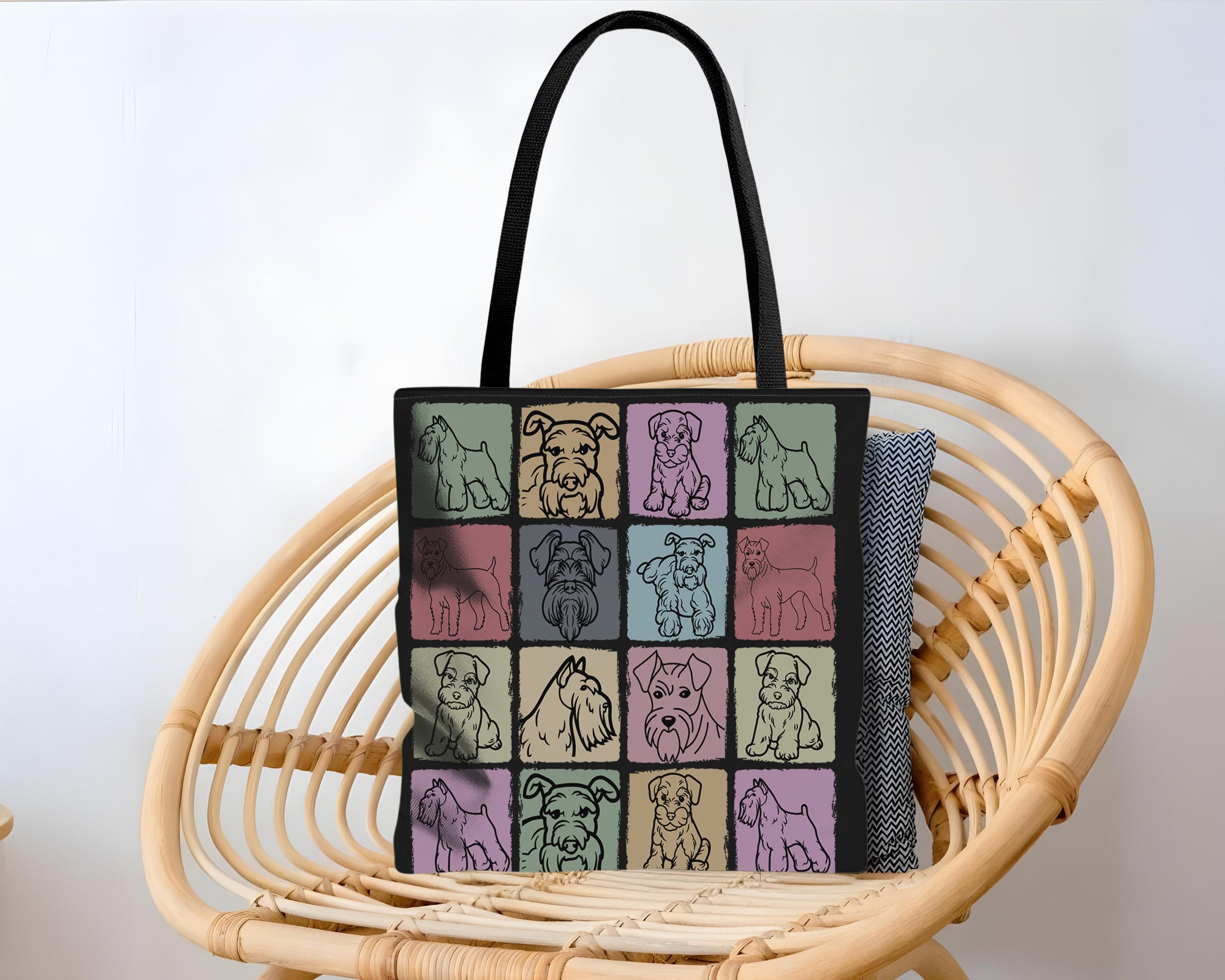 Tote bag with dog illustrations