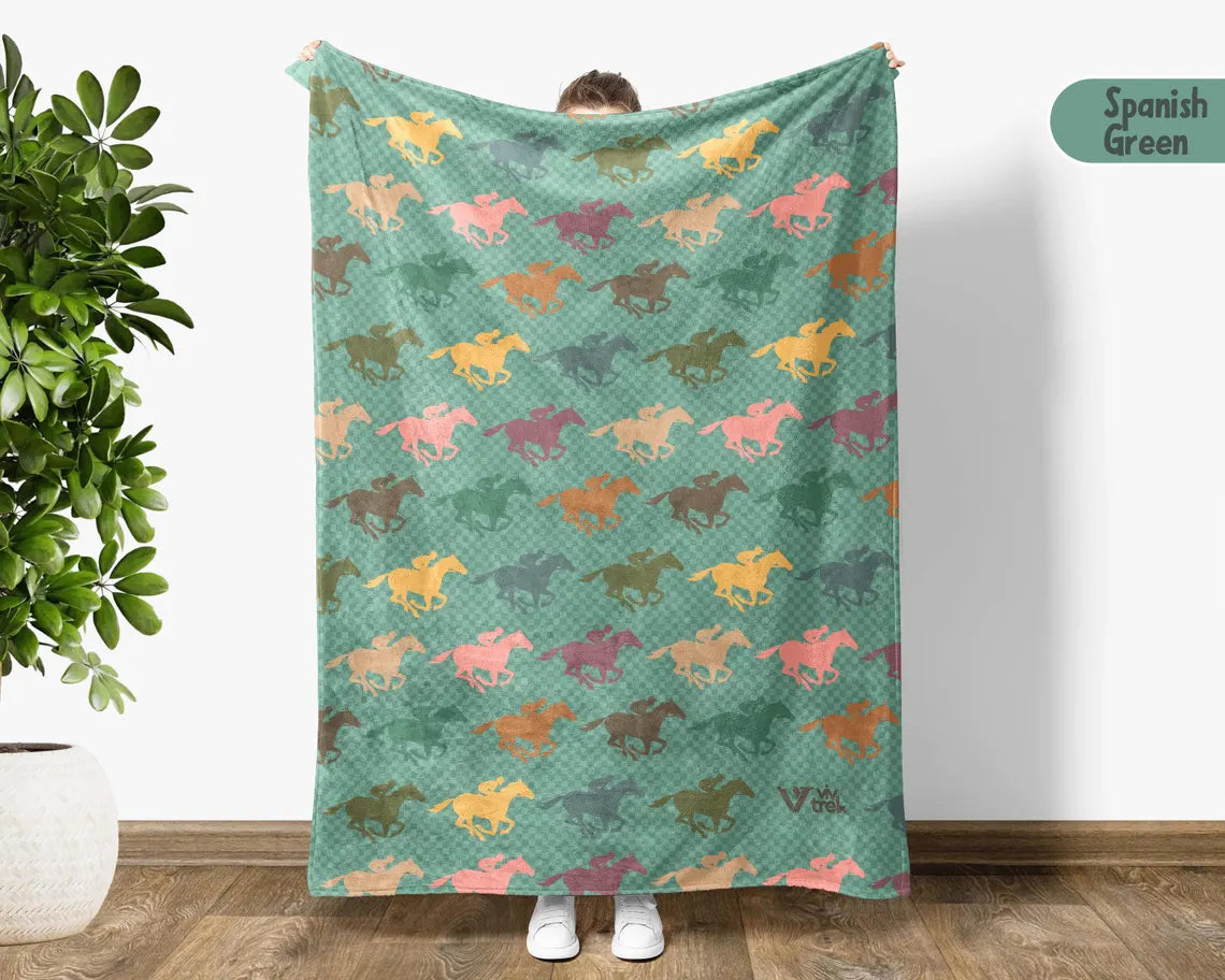Retro Horse Racing Blanket, Cozy Equestrian Lover Throw, Race Day Gift for Jockeys & Fans, Vintage Horse Decor Blanket