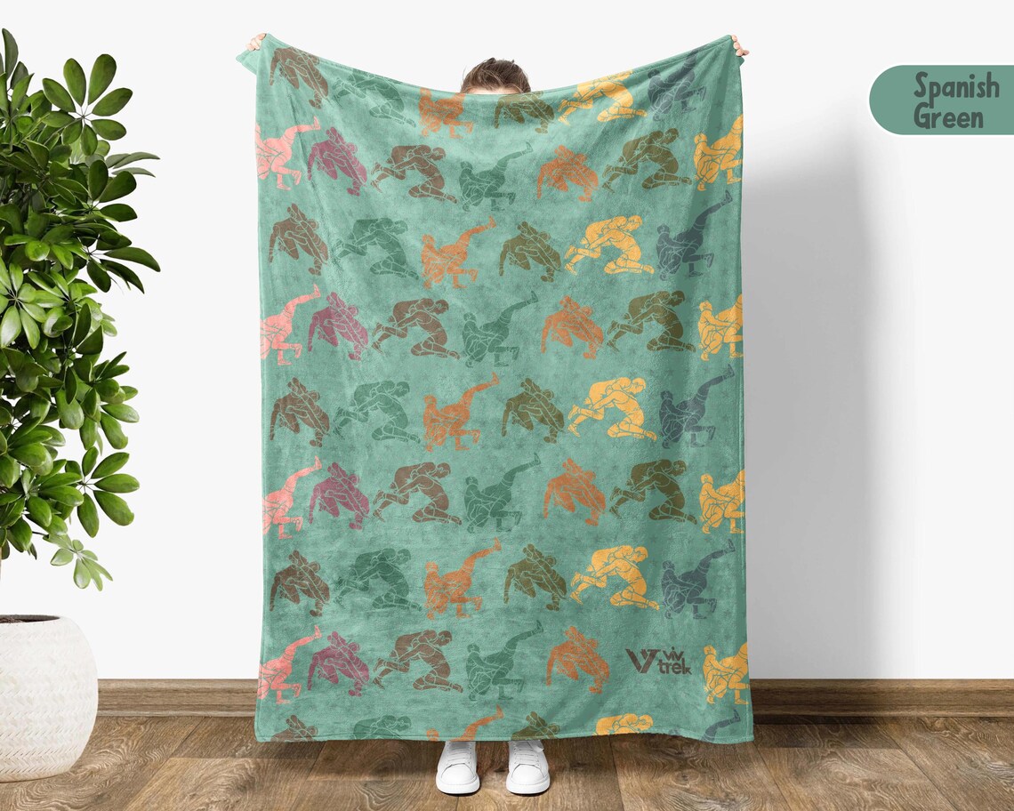 Retro Wrestling Gift Blanket Vintage Wrestler Lover Throw - Cozy Sports Blanket Unique Wrestling Decor Graphic Throw