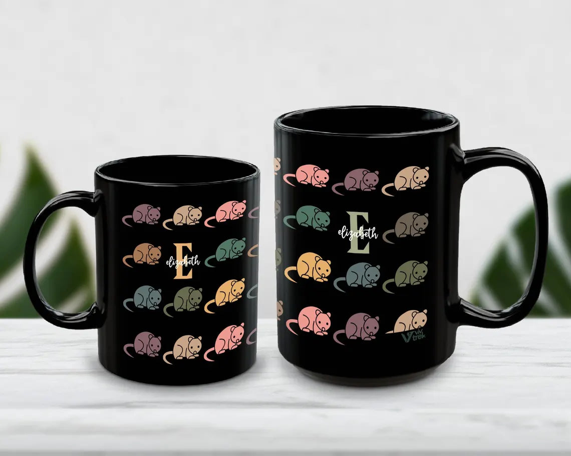 Custom Initial Name Possum Mug – Personalized Retro Opossum Coffee Cup – Funny Animal Lover Gift